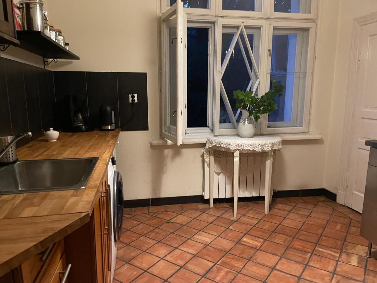 Willa Dina Milanowek Exteriör bild